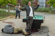 The-walking-dead-episode-708-spencer-nichols-935