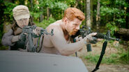 The-walking-dead-episode-511-rosita-serratos-abraham-cudlitz-pre-980