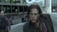 1x01 DaysGoneBye - zombie Atlanta 2