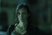 Dead City 1x06 Maggie