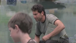 Шейн и Карл ловят лягушек