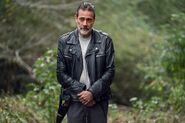 10x17 Negan