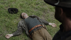6x08 Marcus Death 2.png