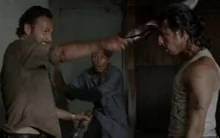 Рик убивает Томаса