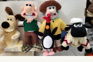 Borntoplayvintagepng.png (5.23 MB) A group of plushies including Feathers McGraw
