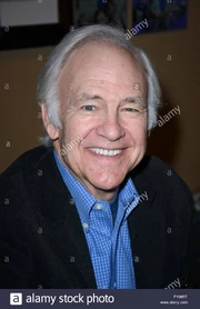 Robert-Pine-on-fans-23430495-1003-767