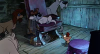 Oliver-co-disneyscreencaps.com-1939
