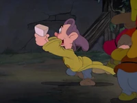 Snow-white-disneyscreencaps.com-5305