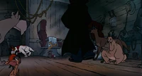 Oliver-co-disneyscreencaps.com-5650