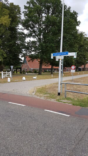 A04 3.jpg