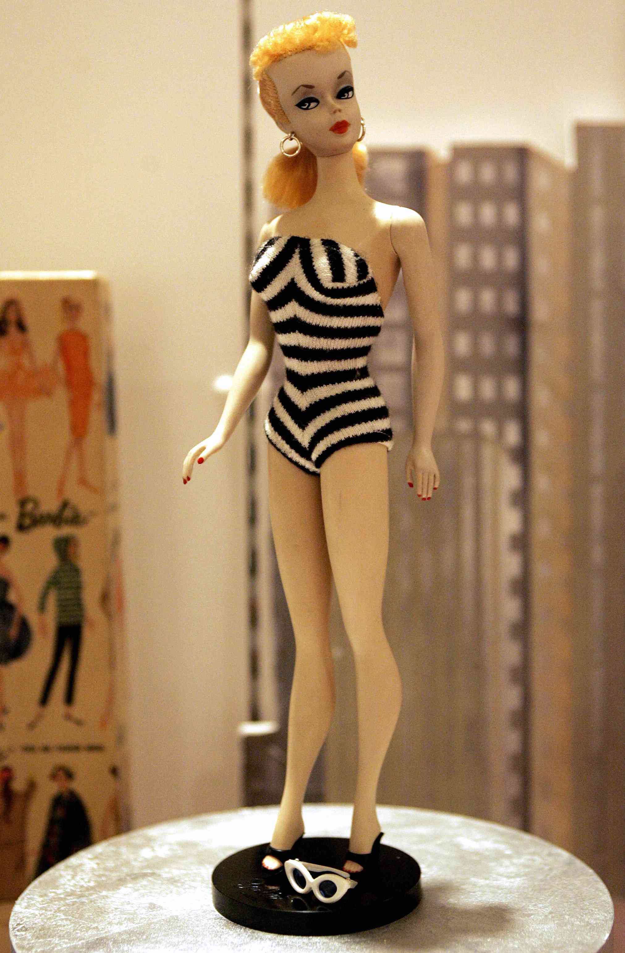 klynke hemmeligt varsel Ruth Handler's Barbie Doll | Warehouse 13 Artifact Database Wiki | Fandom