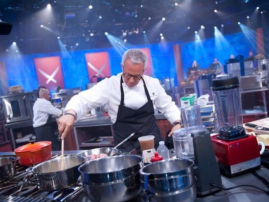 https://static.wikia.nocookie.net/warehouse-13-artifact-database/images/9/9d/Cookware_from_Iron_Chef.jpg/revision/latest?cb=20160729100652
