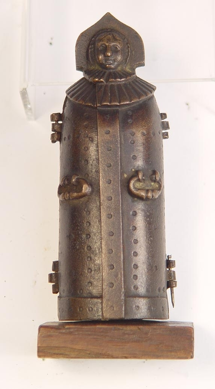 photo Iron Maiden Torture Device iron maiden of nuremberg warehouse 13