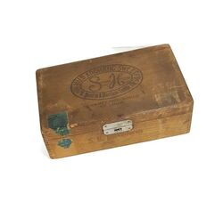 Cigar box