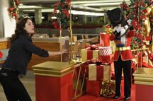 Warehouse13-Season-2-Christmas-episode-2