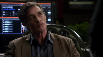 Warehouse-13-MacPherson-Roger-Rees-1024x572