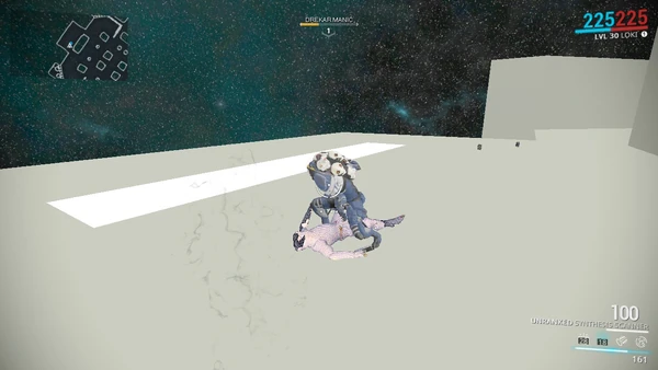 The Drekar Manic using his tackle attack on Decoy