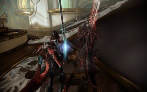 Comparison between default colored Pakal Armor/Syandana and the ones used by the Shadow Stalker in-game.