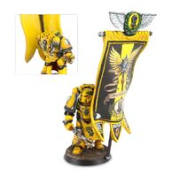 IF LegionCommand02.jpg (42 KB) An Imperial Fists Legion Ancient, wearing Mark IV Maximus Power Armour