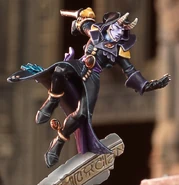 A Harlequin Solitaire arrayed in his deadly panoply of war.