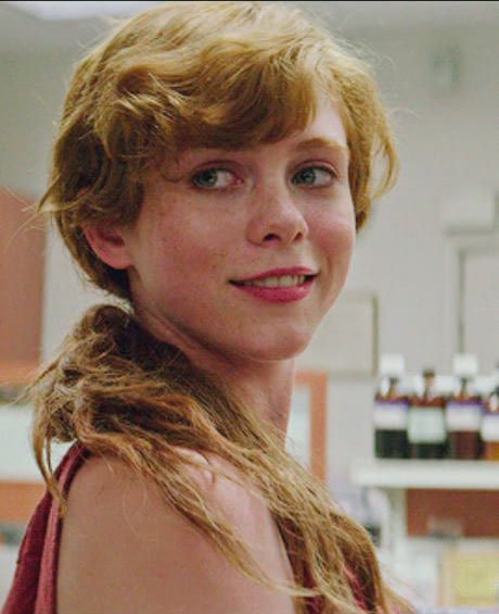 Sophia Lillis Warner Bros. Entertainment Wiki Fandom