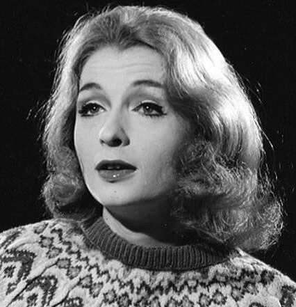 Carrie Nye | Warner Bros. Entertainment Wiki | Fandom