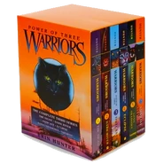 Staffel 3 Buchset EN.png (213 KB) Taschenbuch-Box