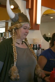 2008-10-31 Halloween Heather at Elmo's Diner