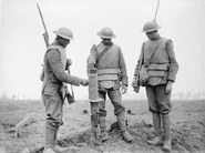 Ирландские гвардейцы во время битвы Pilckem Ridge.