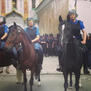 Киевская конная милиция возле Киево-Печерской Лавры, 22 июня 2014 г.