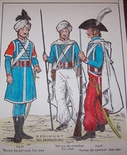 Слева-направо: дромадер в парадной униформе, 1799 г.; дромадер в полевой форме, 1799 г.; дромадер в полевой форме, 1800 - 1801 гг