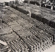 Stackedsoviet1945.jpg (151 КБ) Трофейные винтовки Mauser 98k на советском складе после Второй мировой войны.