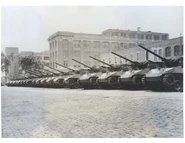 2kkxlkXXN0w.jpg (152 КБ) Свежевыпущенные M18 Hellcat на заводском дворе в Детройте, 1944 год.