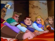 VIDEO TS-0-16-38-800.jpg (190 КБ) Рыцари протягивают свои кулаки к центру Круглого Стола и произносят клятву. Слева-направо: рука Транка, Бриз, Тоун, Лаг, Галлоп и Даррен.