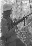 В пехоте МР-40 был оружием офицеров и унтер-офицеров.