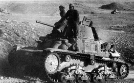 На слабую броню P13/40 для улучшения броне защиты танкисты устанавливали мешки с песком