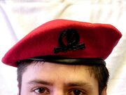 Красный берет "Цанханим".