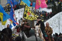 Серед мітингувальників були і історичні реконструктори, які, втім, ніяких силових дій не виробляли.