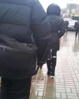 384px-383897472.jpg (18 КБ) Металічна труба в руці тітушка.