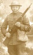 Американський солдат в касці M1917, Перша світова війна.