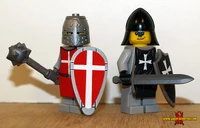 Воїни госпітальєри в форматі LEGO.