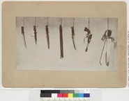 Зброя хайбайндерів, відібрана у них.