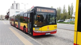 Autobus Solaris Urbino 18 na linii Z-6 na krańcu Cmentarz Wolski (