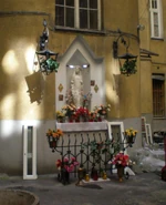 Kapliczka w podwórzu kamienicy nr 10
