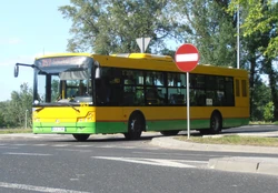 Autobus linii  na pętli "Gwiaździsta"