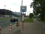 Polinezyjska 04 (przystanek).jpg (1,26 MB) Przystanek Polinezyjska 04 (2014 – porównaj: 2007)