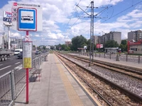 Przystanek nr 04, w tle także nr 01 i nr 03 (2016 • 2010)