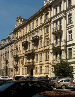 Nowogrodzka (kamienica nr 44, fasada)