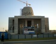Budowa świątyni w październiku 2010