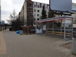 Conrada 03 (by Kubar906).jpg (4,74 MB) Przystanek Conrada 03 (wiata seryjna) (2019)